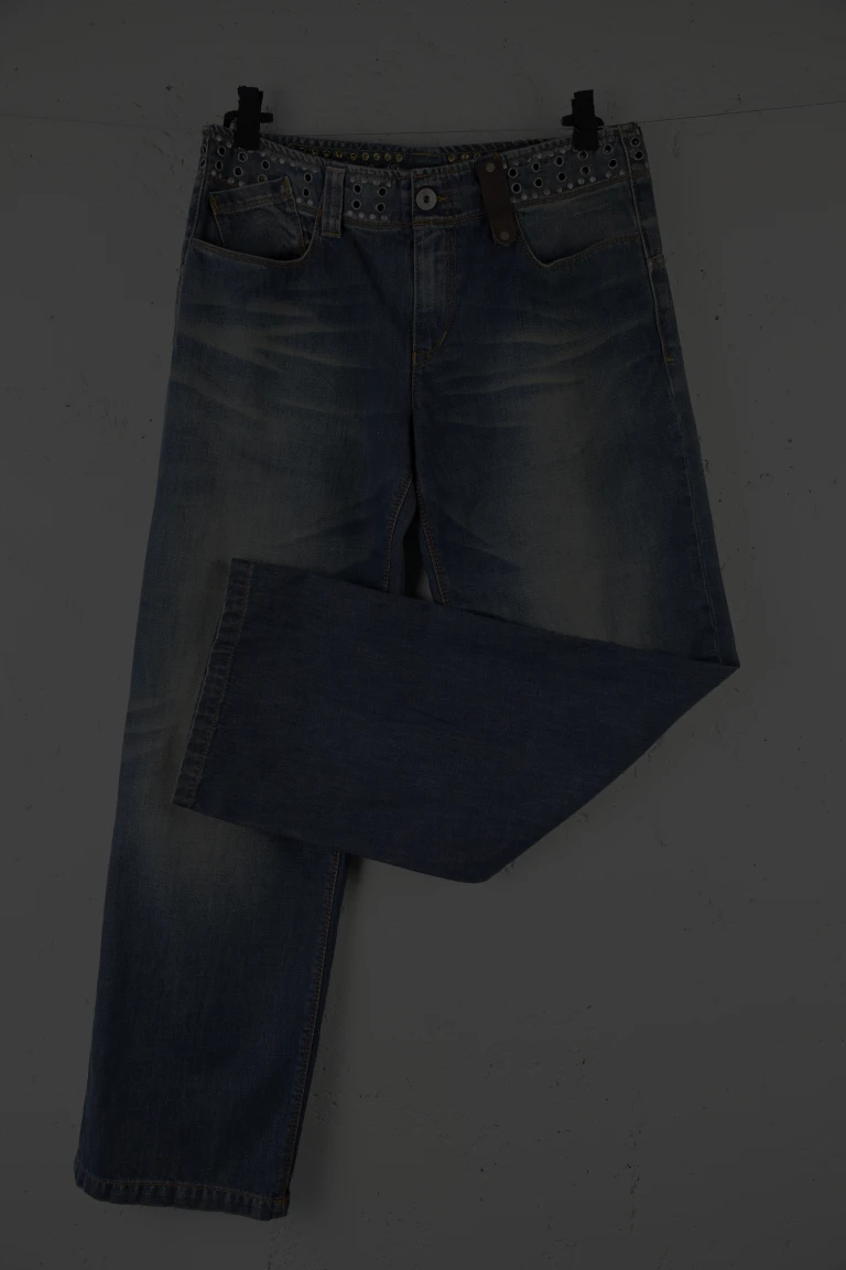 Baggy Jeans with Studs on the Waistband - TheCube Archive